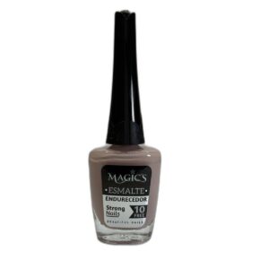 Esmalte Tradicional 135 Guayaba Magic’s – Color Vibrante y Femenino